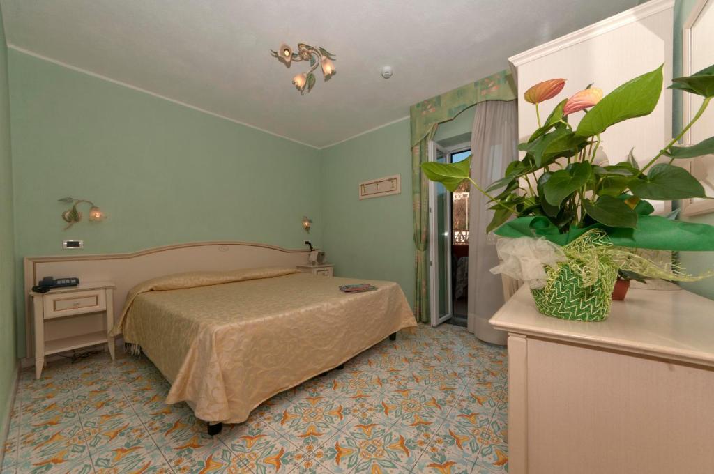Hotel Villa Franca Forio di Ischia الغرفة الصورة